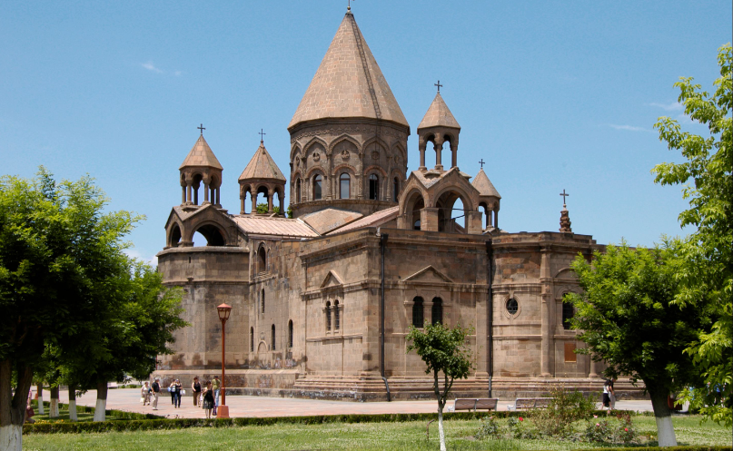 亚美尼亚爱奇米津大教堂.png